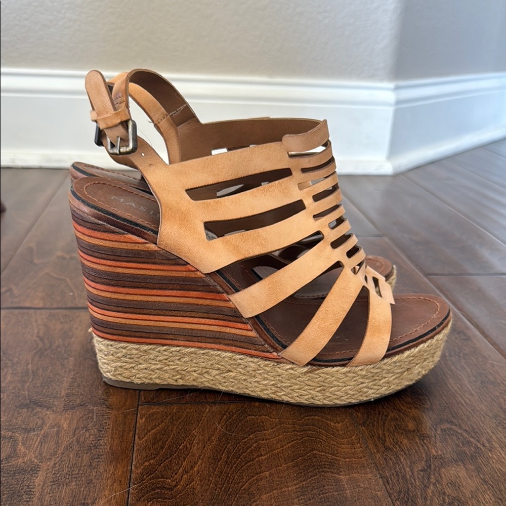 Women’s Tan Strappy Wedge Sandals